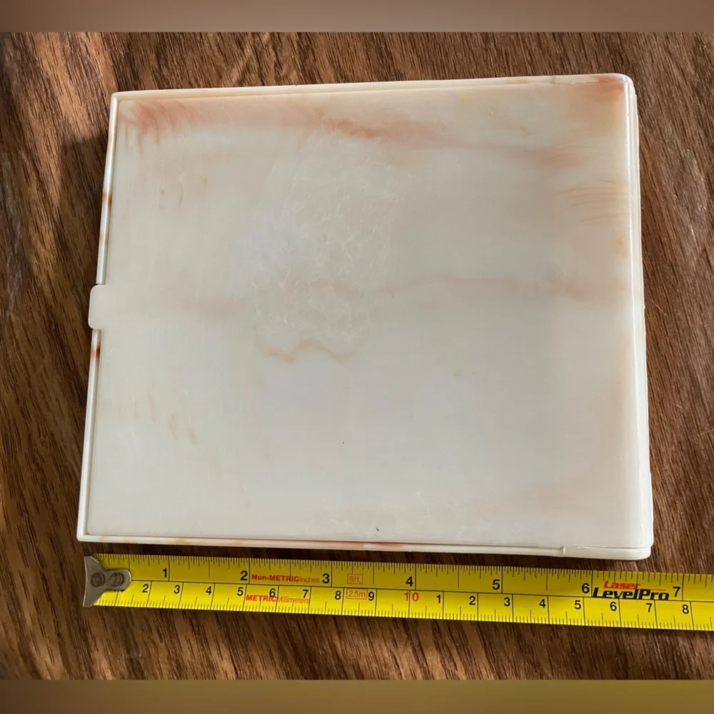 Mirror Compact - rose marble coloring - 2 strengths
